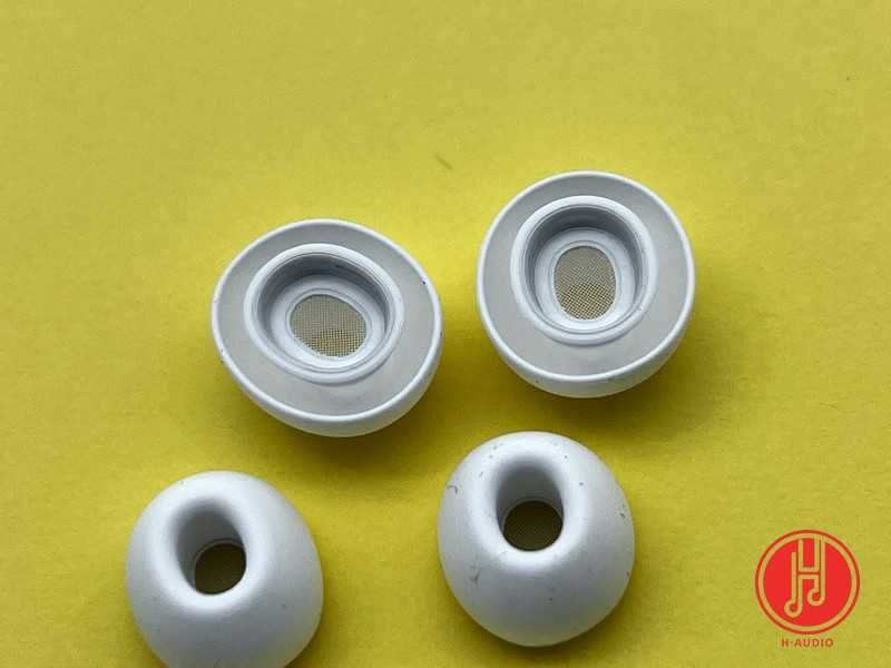 Оригинальная пара амбушюр к наушникам Apple AirPods Pro размер S