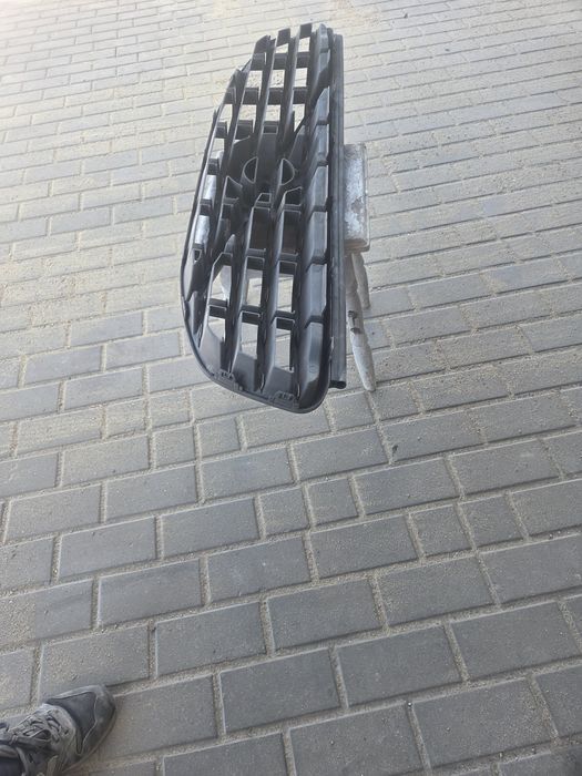 Gril Volvo Xc 60 Lift