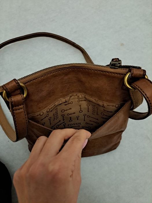 Torebka listonoszka, na ramię, Fossil, damska, skórzana, brązowa