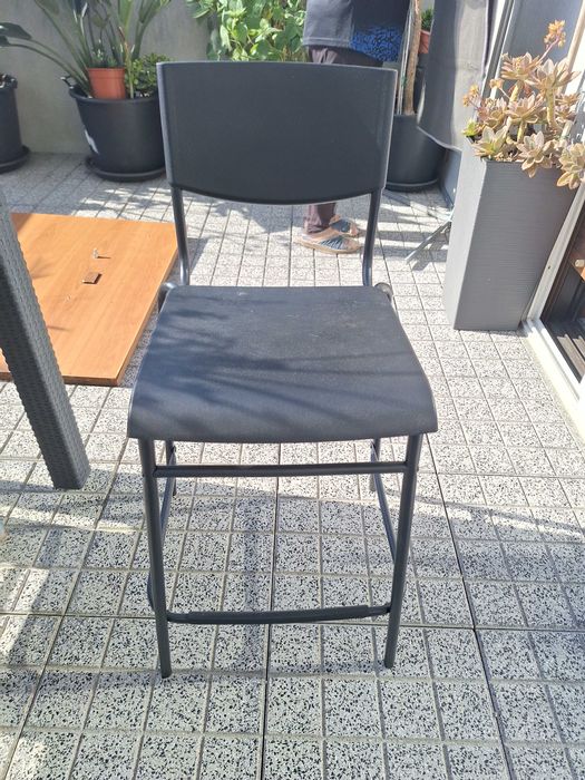 Cadeira alta preta Ikea