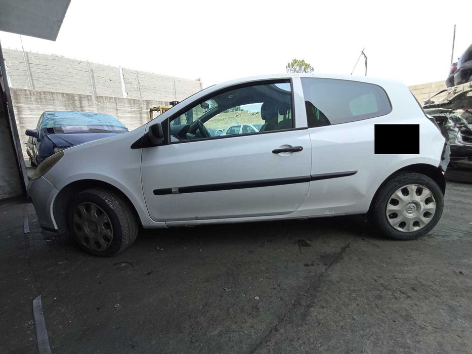 Renault Clio para peças