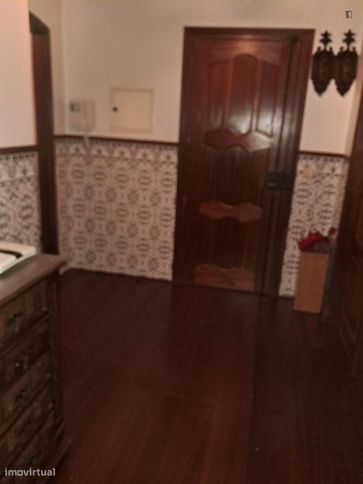 Quarto - localizado em Montes Claros Coimbra