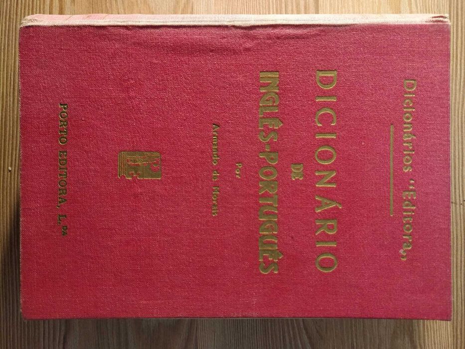 Dicionário de Inglês-Português por Armando de Morais 1968