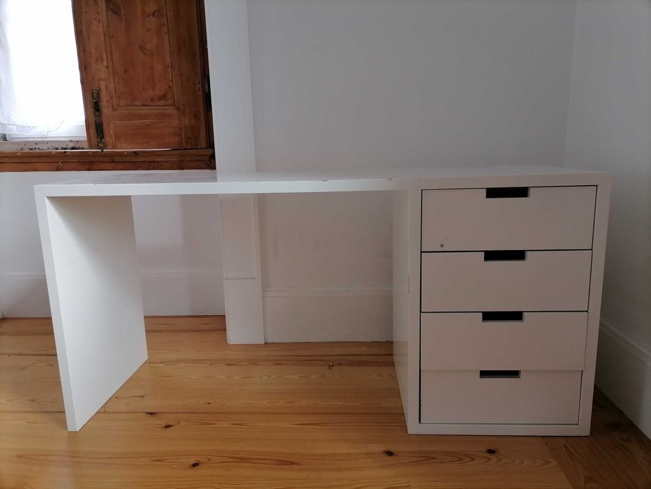 secretária branca em madeira maciça lacada