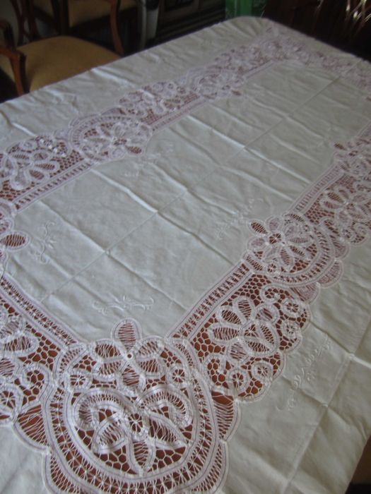 Lindíssima Toalha Verde Água Bordado Manual- Grande BAIXA