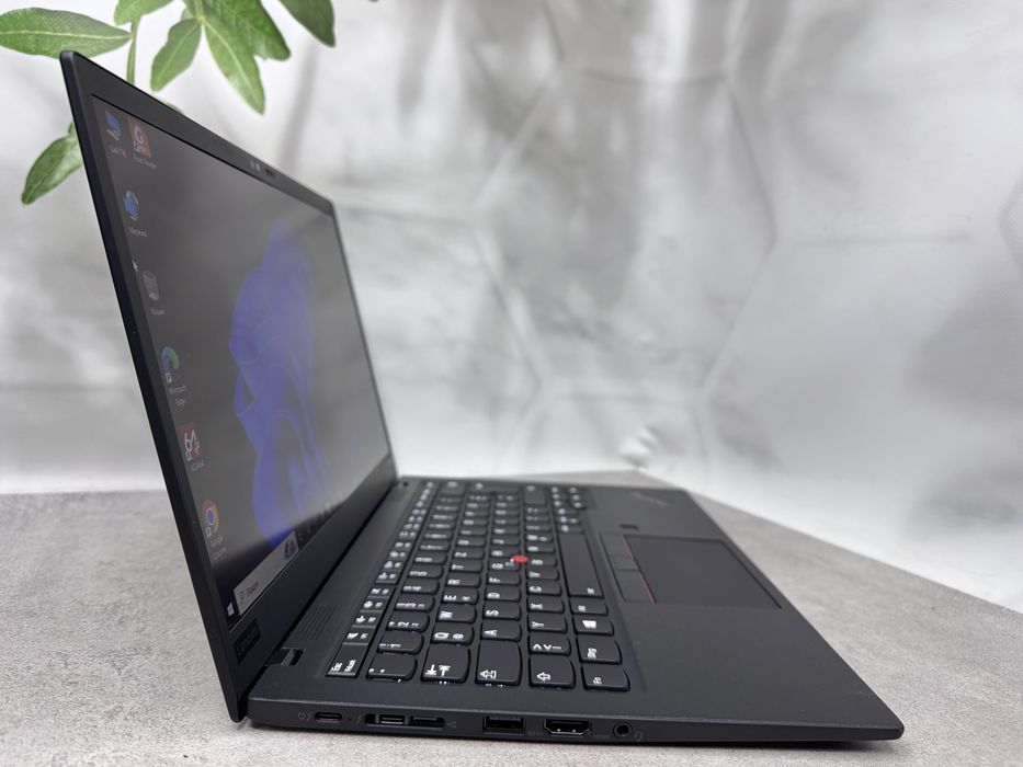 Lenovo ThinkPad X1 Carbon Gen 8/i7-10610U/16/NVMe 256M2/IPS