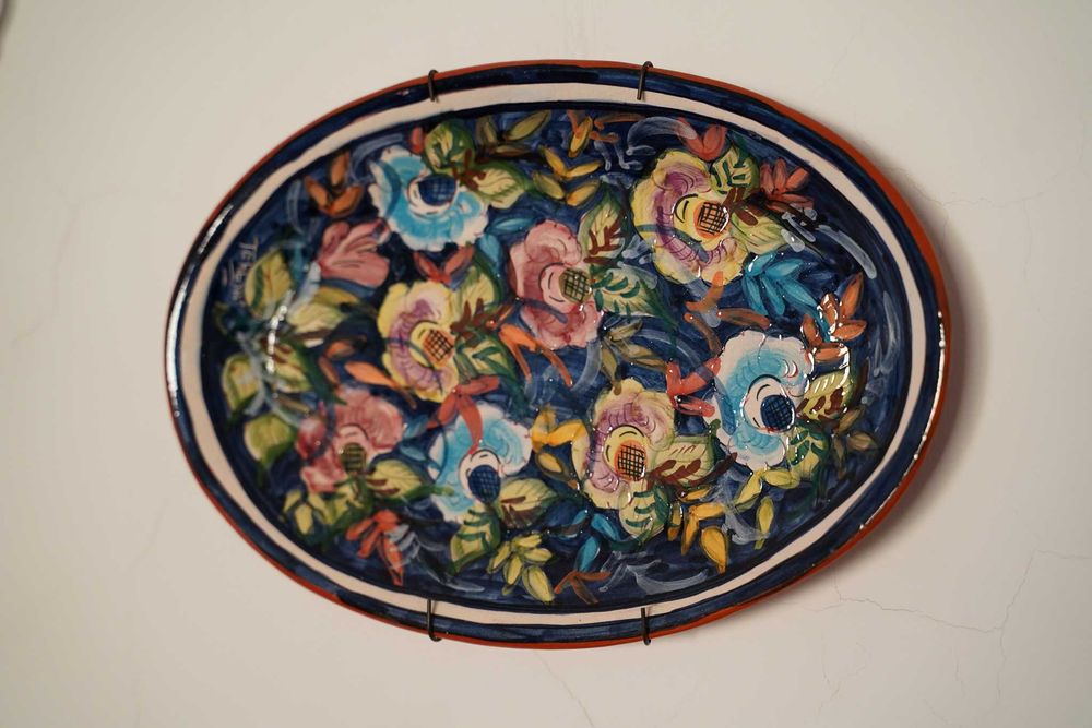 Pieces in Portuguese pottery