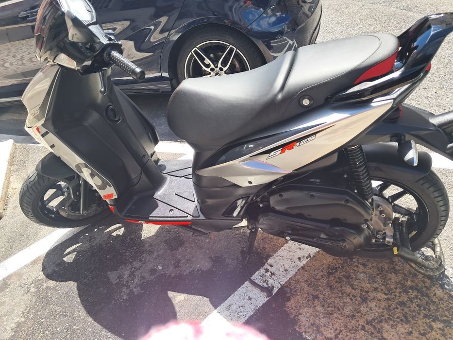Scooter Aprilia SR 125