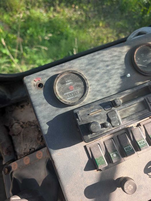 Hanomag D580E spycharka na chodzie + części zapasowe – cena netto