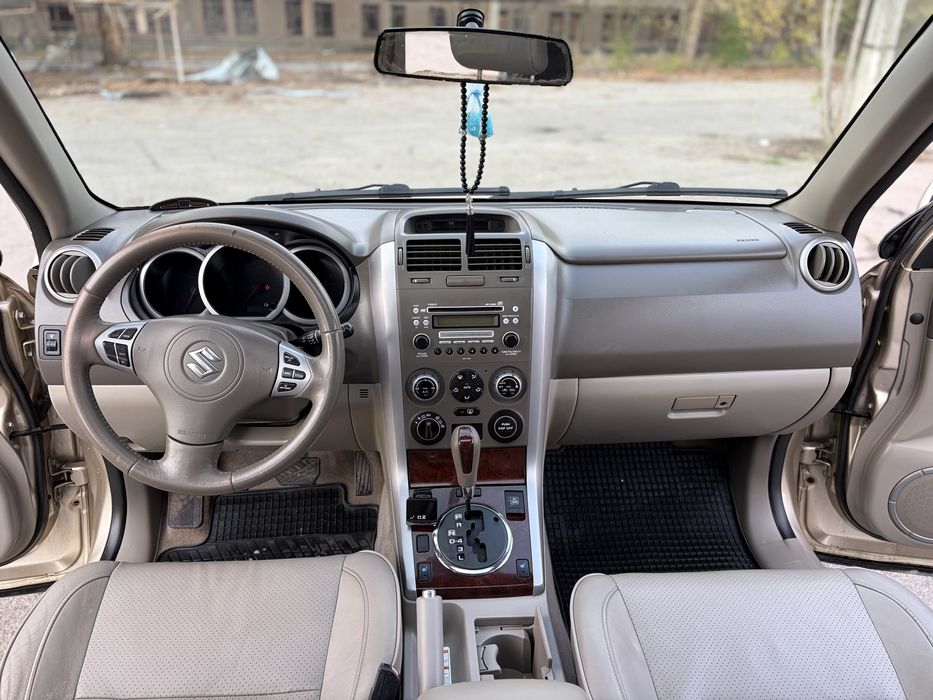 Suzuki Grand Vitara 2.7 V6