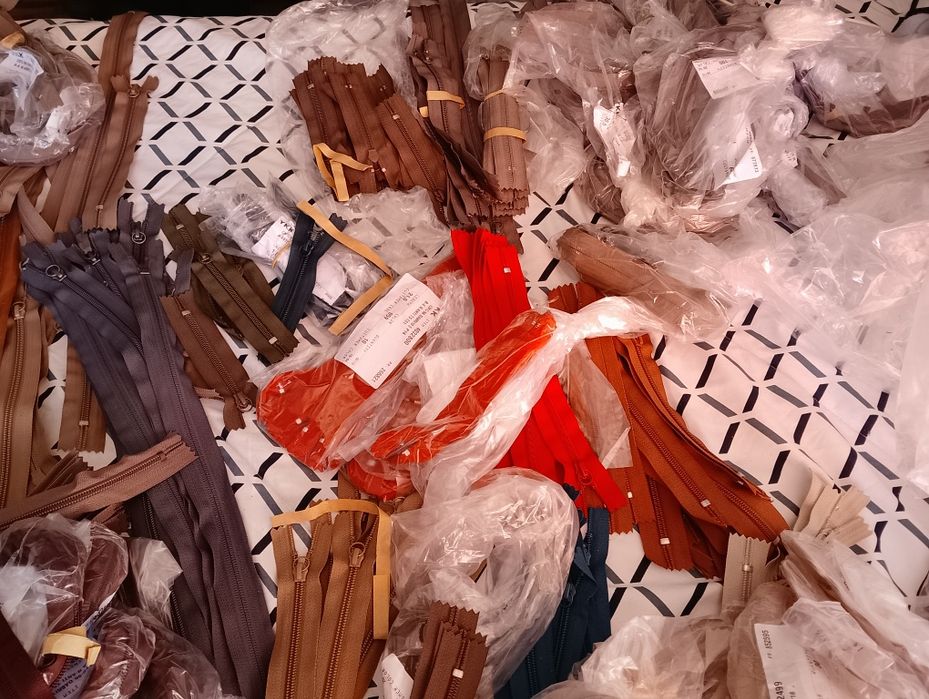 Fechos Zip  metálico a partir 10 CÊNTIMOS