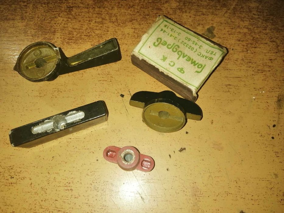 Ручки управления для аппаратуры