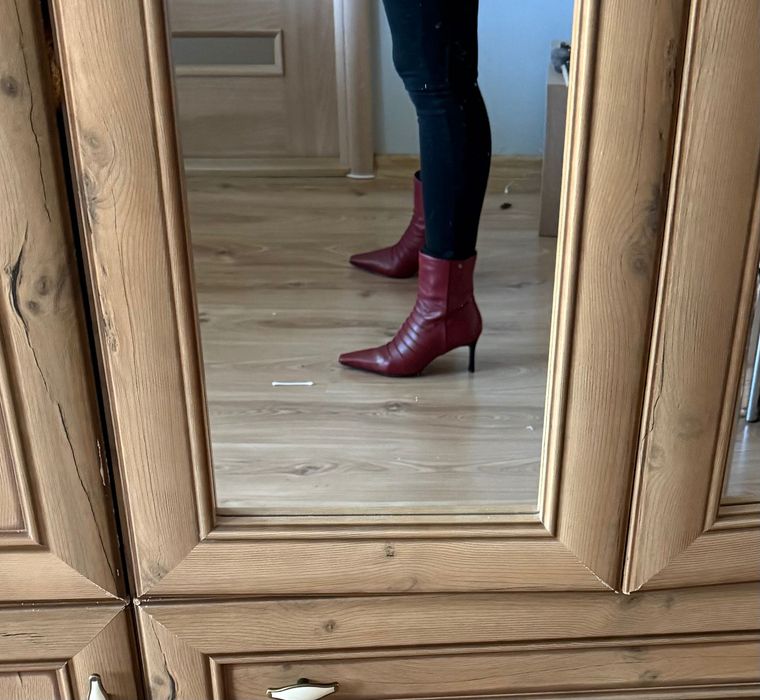 Botki vintage w kolorze czerwonego wina