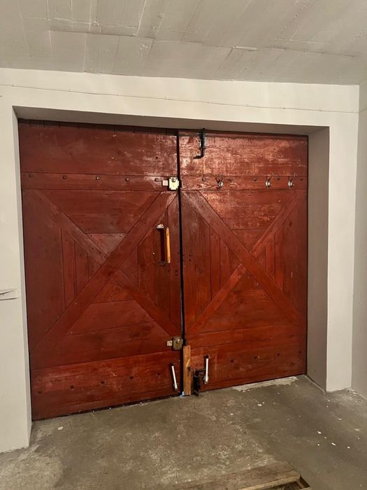 Garaz przy kolejowej