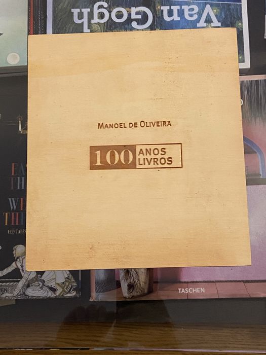 Livro Raro - Manoel de Oliveira - Assinado - “100 anos 100 livros”