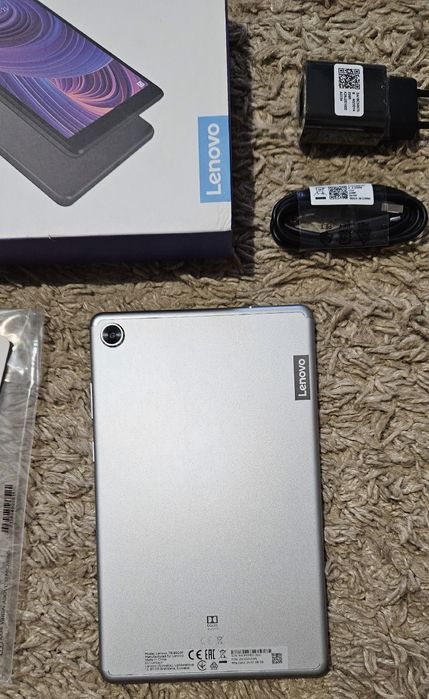 Новый планшет Lenovo Tab M8 HD TB-8505F 2/32