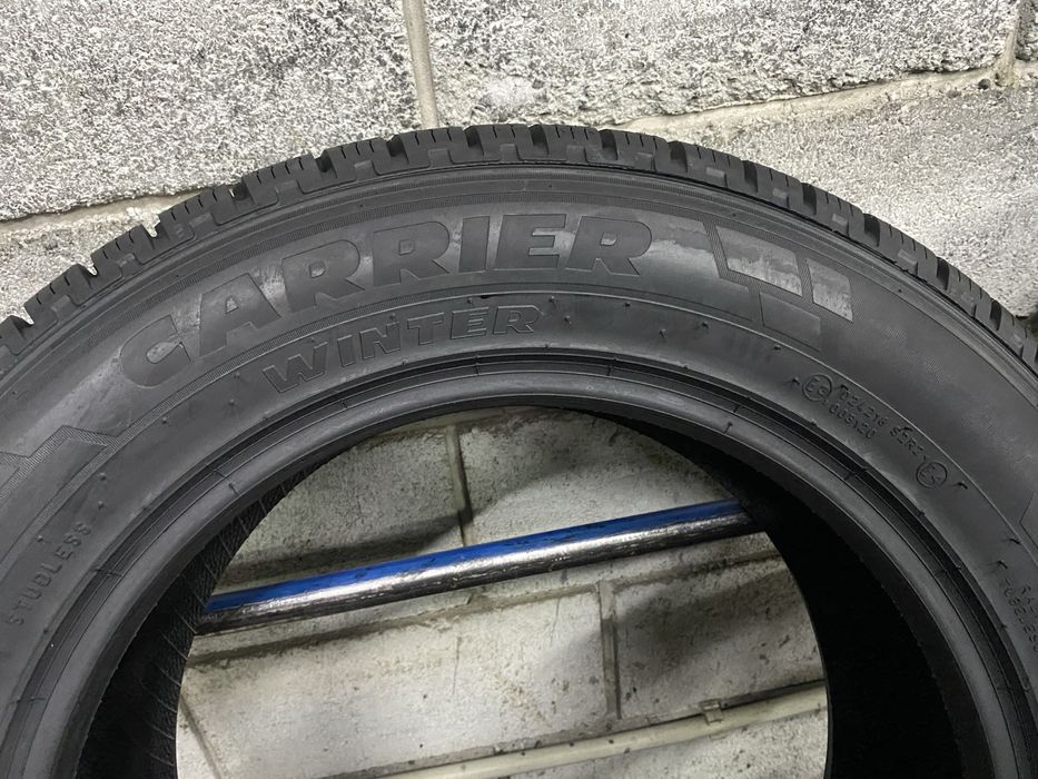 Зимові шини 215/60 R16C PIRELLI