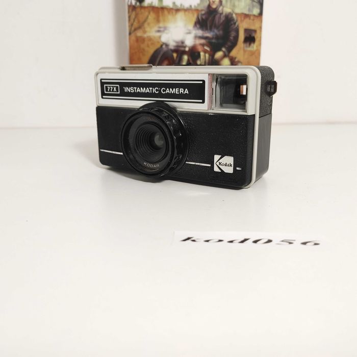 KODAK Instamatic 77X - analogowy aparat fotograficzny na film 126