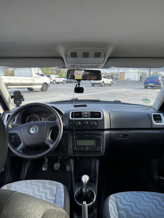 Skoda fabia 2008 1.4 бенз