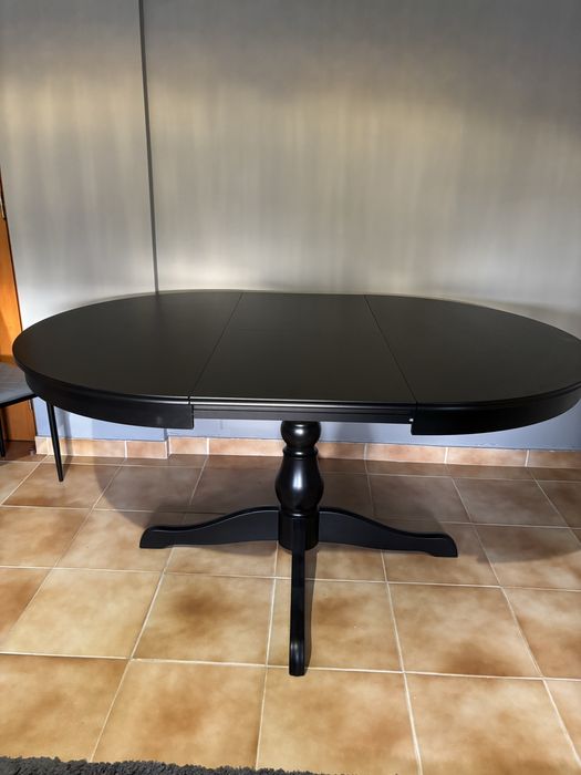 Mesa redonda extensível INGATORP – Preto (110/155 cm) + 4 cadeiras64739406221569123