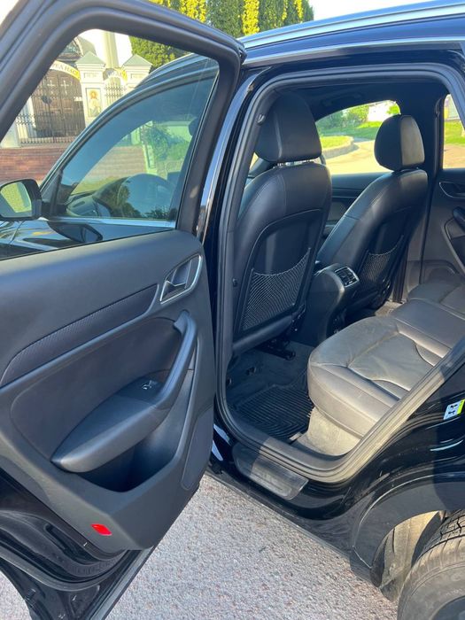 Audi q3 premium plus 2016