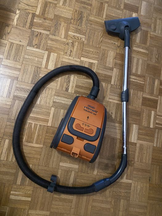 Продам пилососи різні