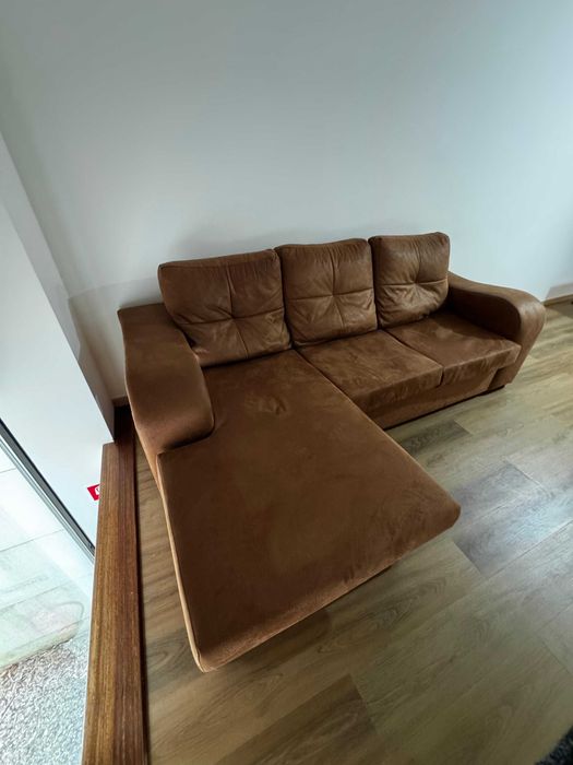 Sofá chaise longue Terracota + 2 puffs