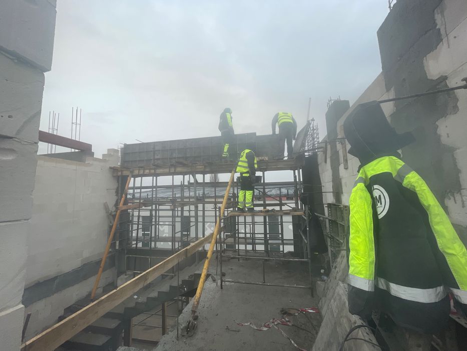 Budowy Przebudowy budynków kamienic hal magazynów remonty domów biur