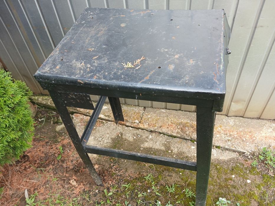 Stół metalowy pod imadło