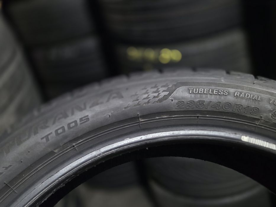Шини літні 225 40 r 19 Bridgestone 2 шт резина колеса gtyres