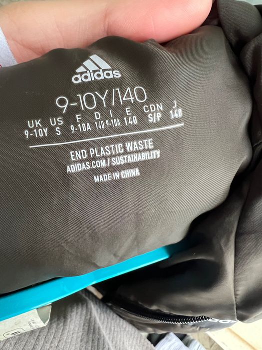 Демосезонна куртка adidas 140 розмір