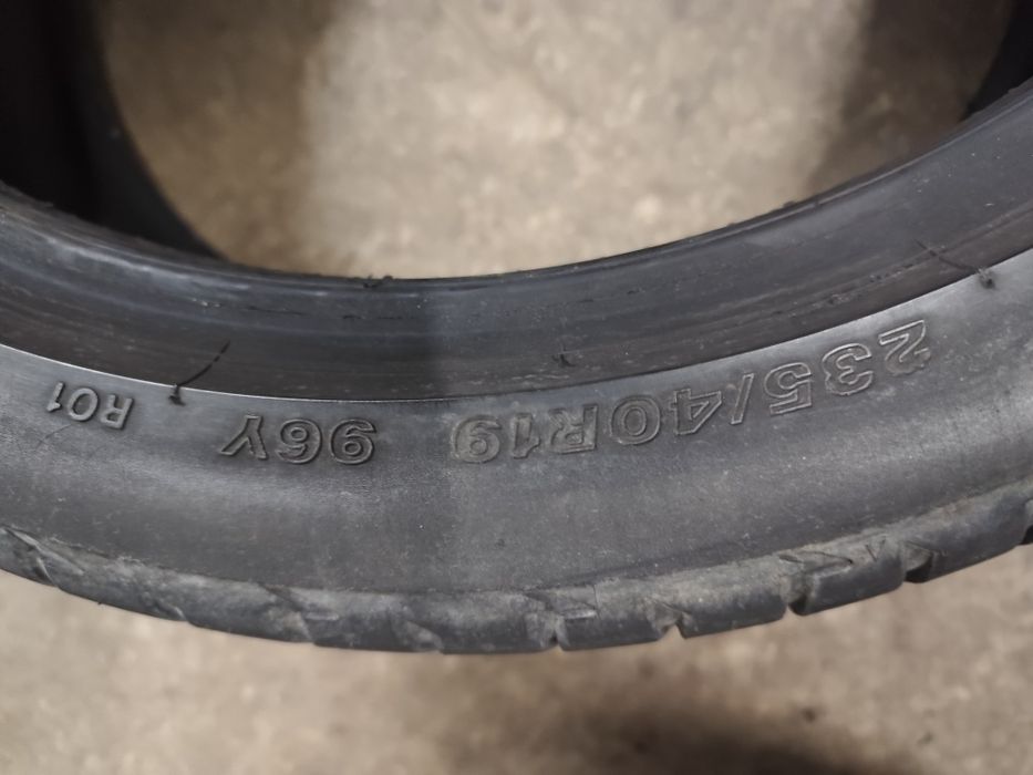 Pneus 235/40r19 Bridgestone potenza S001 ocasião