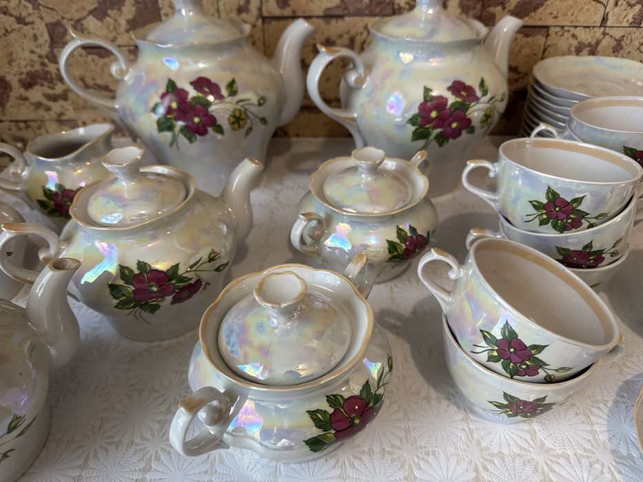 Сервіз велкиий чайник чашка цукорниця