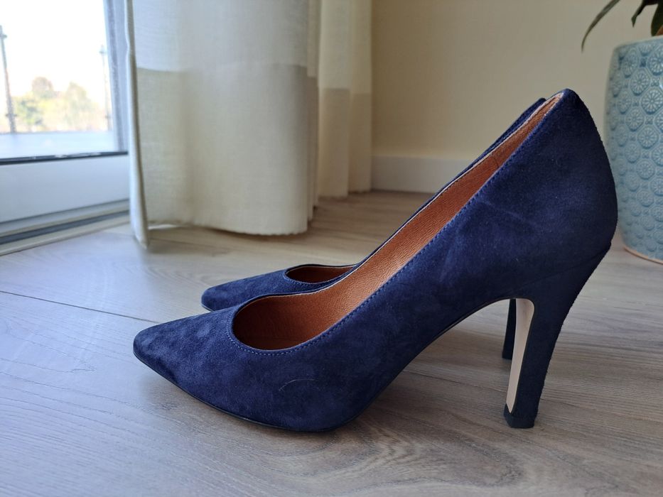 Sapatos de salto alto