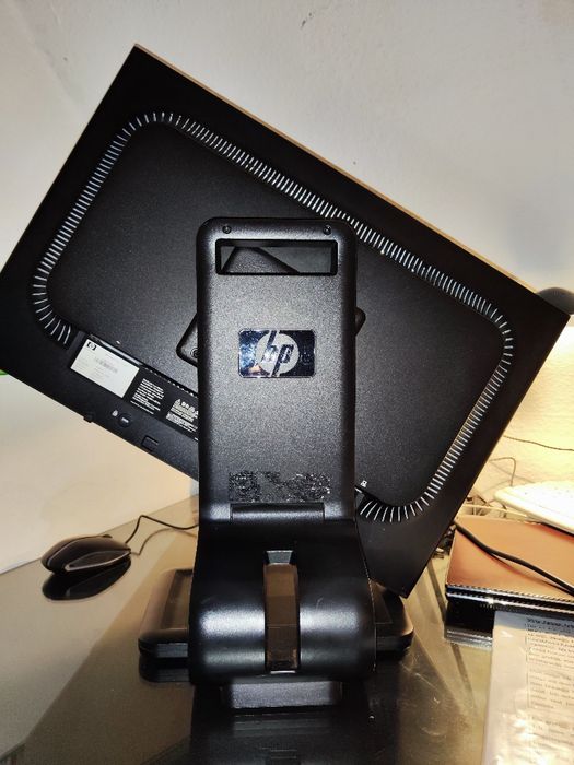 Монітор HP Compaq LA2205wg