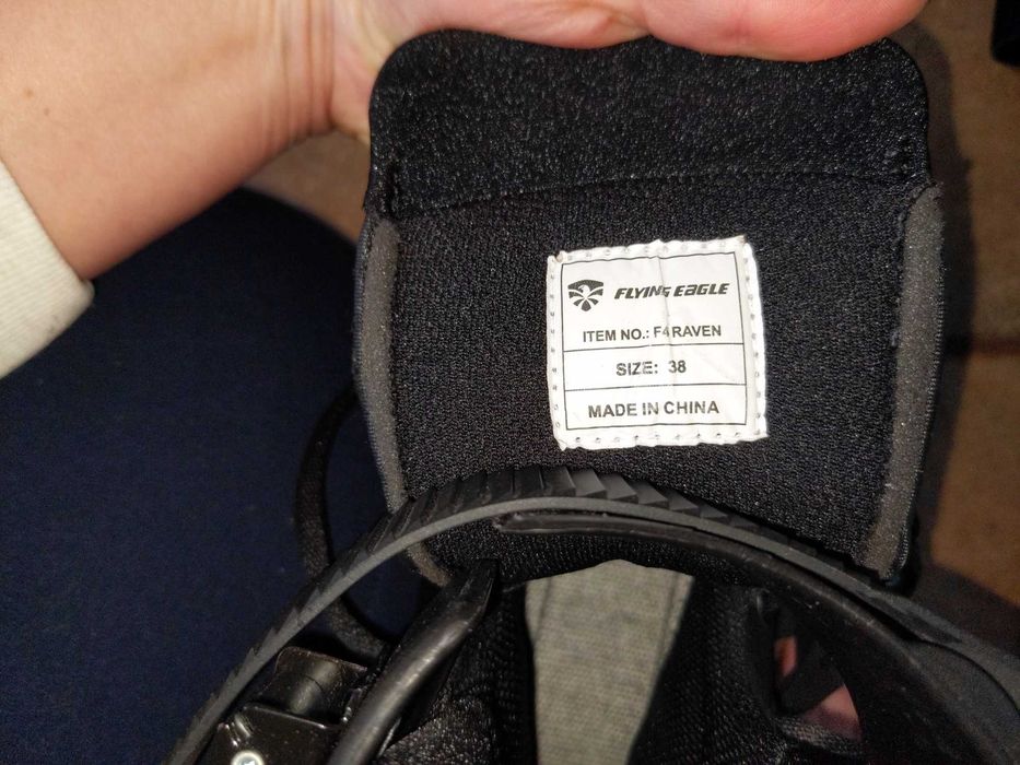 Ролики Flying Eagle F4 Raven з сумкою і захистом.