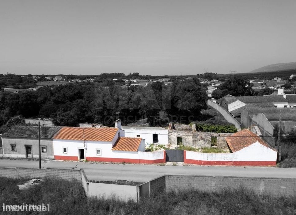 Mais De 300M2 De Construção Pátio Privado E Grandes Áreas De Apoio…
