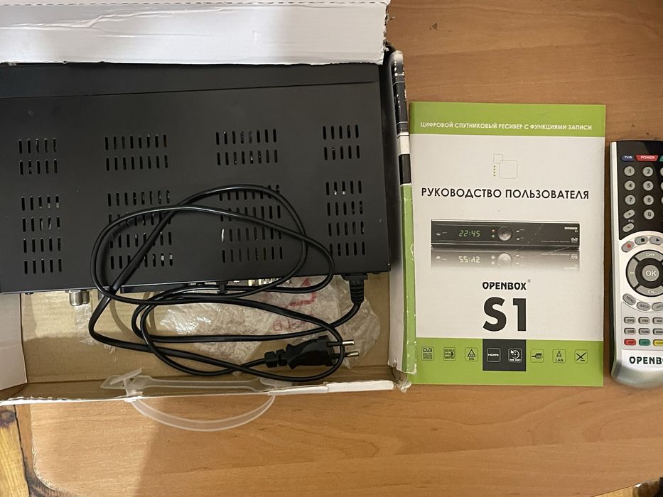 супутникові тюнери на деталі