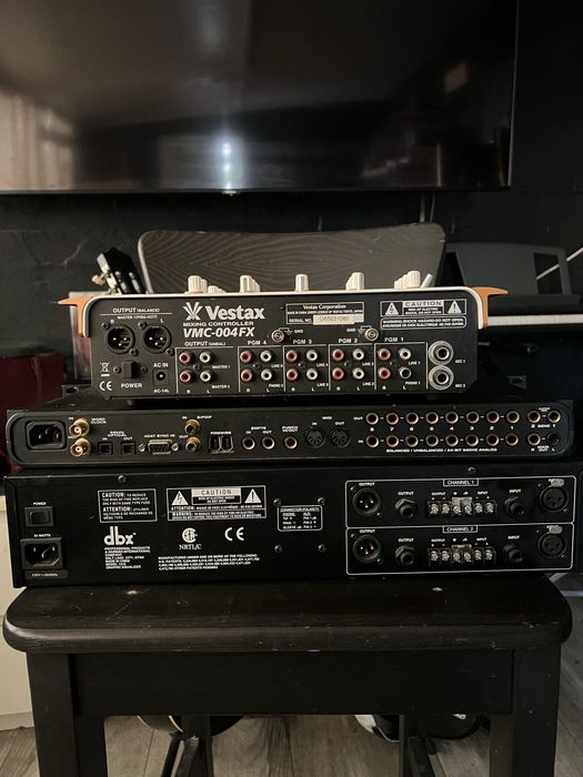 Mesa de mistura , equalizador, interface de áudio