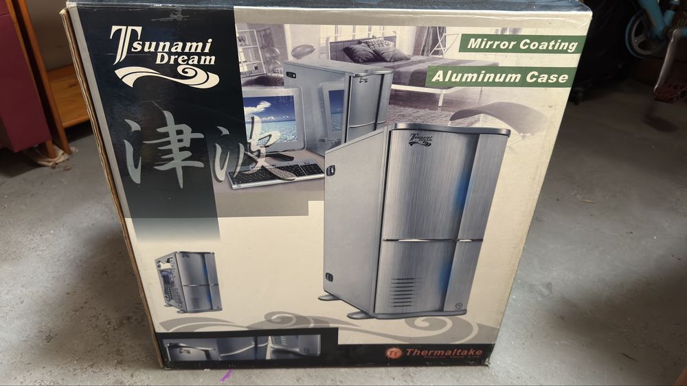 Thermaltake Tsunami Dream Aluminium Mirror Coating – Nova (Nunca Utilizada)