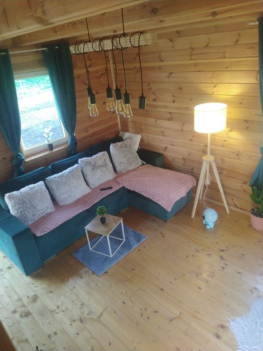 Domek z jacuzzi nad jeziorem