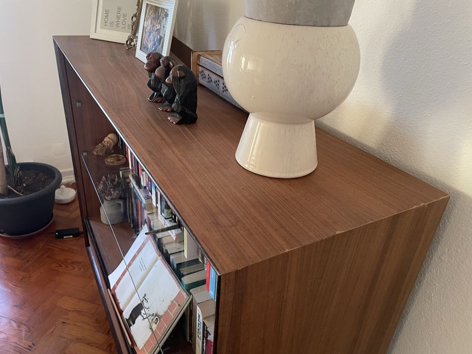 Vendo aparador de sala