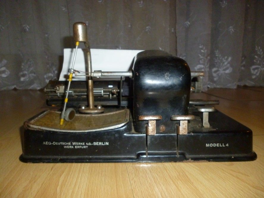 maszyna do pisania mignon 4