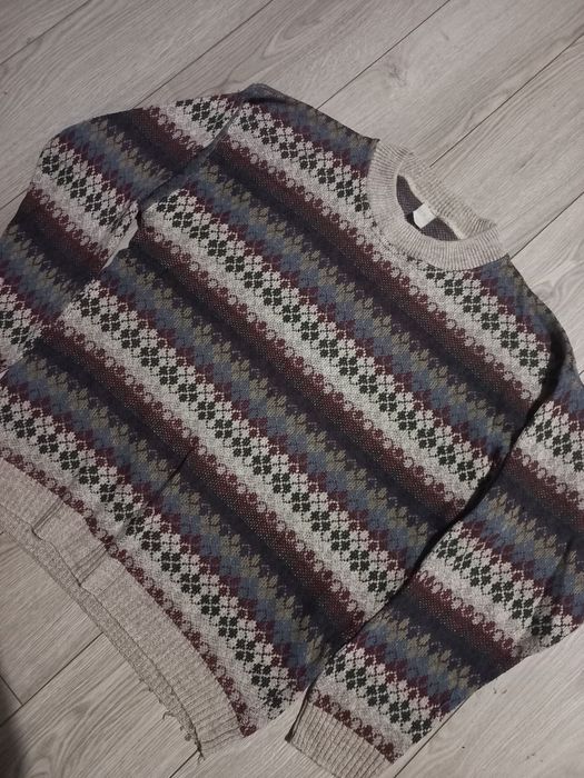 Вінтажний светр з классичним принтом