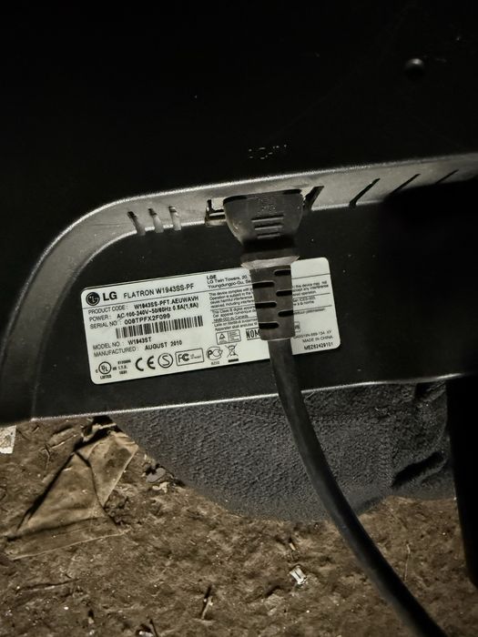 На запчасти монитор