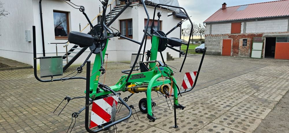 Przetrząsarka DEUTZ-FAHR CondiMaster 5221 *2015rok *(Kuhn,Pottinger)