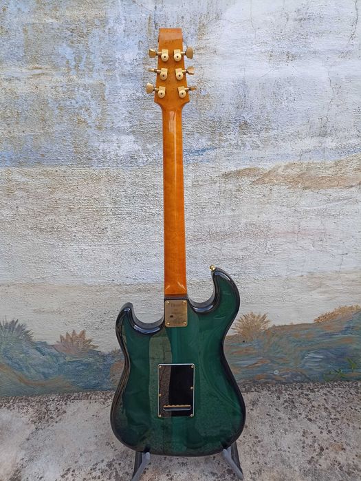 BURNS Drifter Solidbody Double Cutaway Electric Guitar / Guitarra