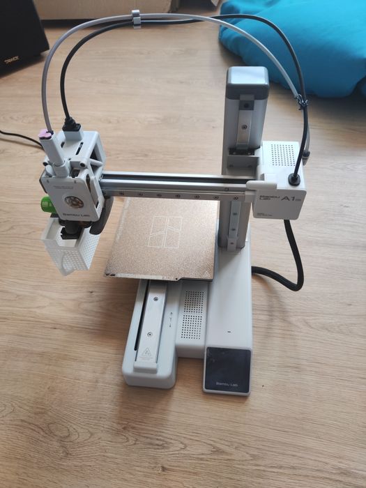 Bambu Lab A1 Mini – stan jak nowa, tylko 610 h – pełny komplet + dodatki
