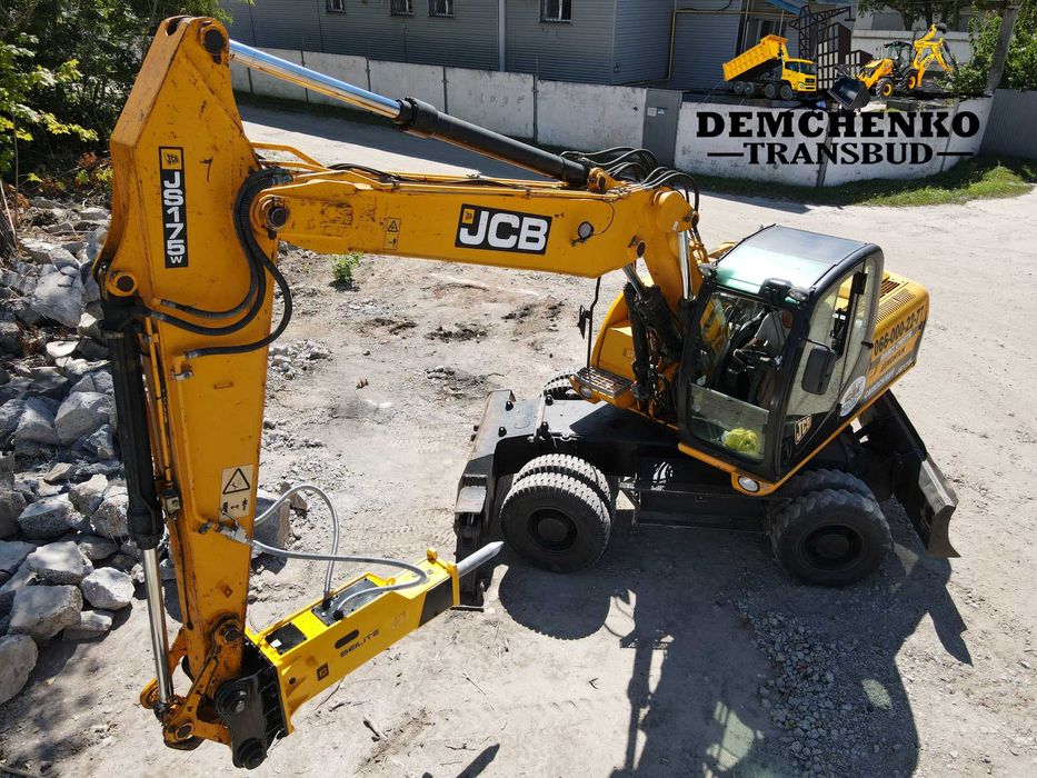 Послуги самоскидів, маніпуляторів, автокранів, тралів. Екскаватори