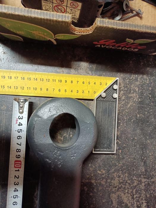 Uchwyt, zaczep do własnej konstrukcji